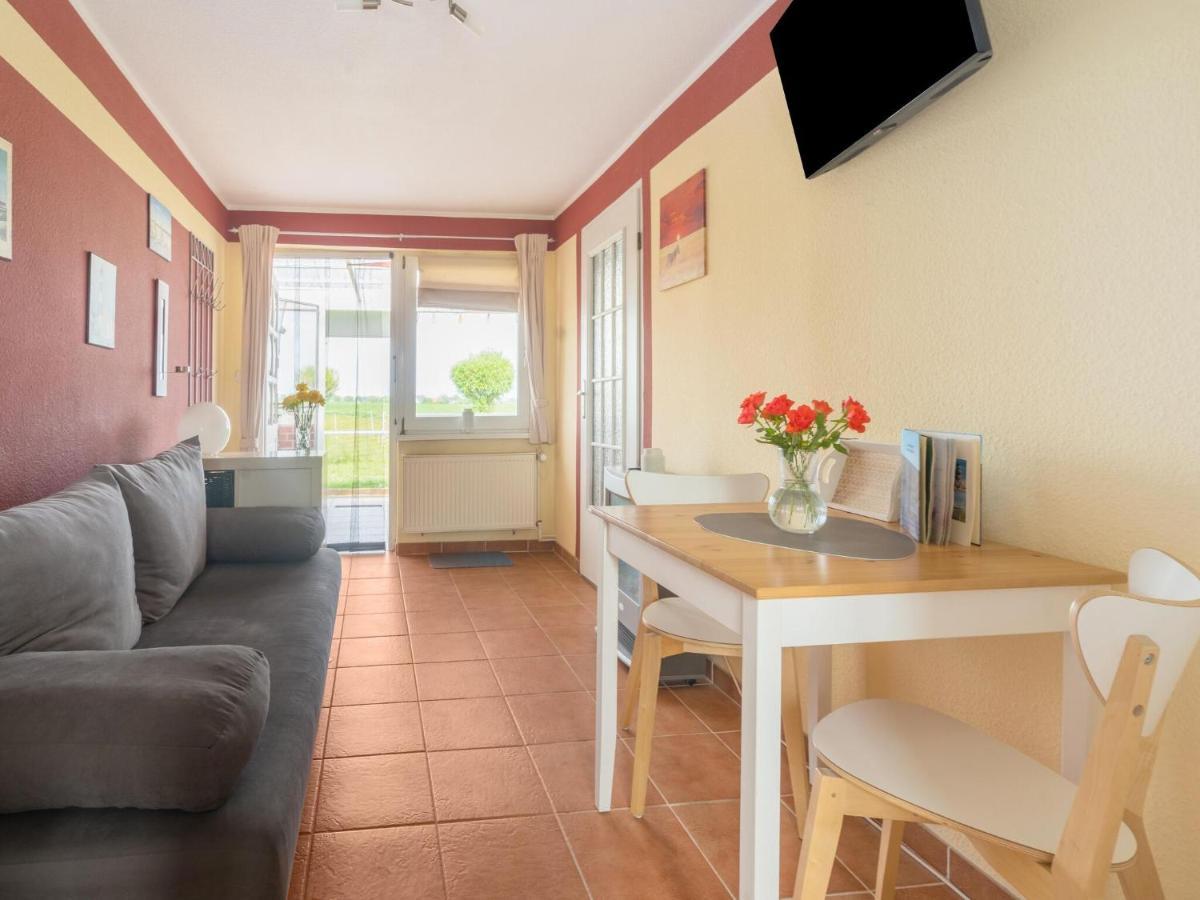 Beautiful Bungalow In Poel Near The Beach Fahrdorf  Exterior foto